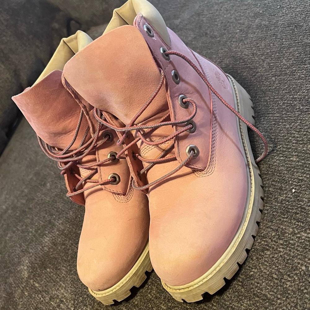 Pink Timberland Boots 😍